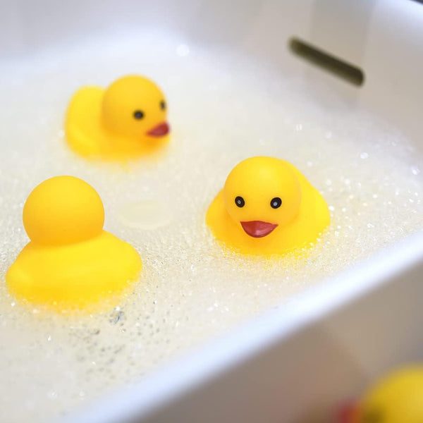 Cute Rubber Duck Bath Set – 6pcs Squeaky Ducks for Baby Bath Time